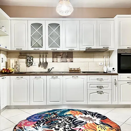 Sea La Vie Apartment *