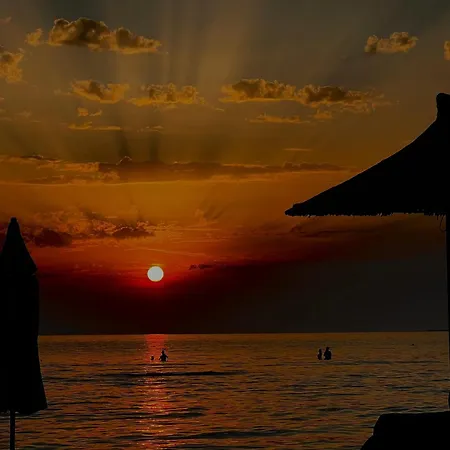 アパート Sea La Vie Vlorë